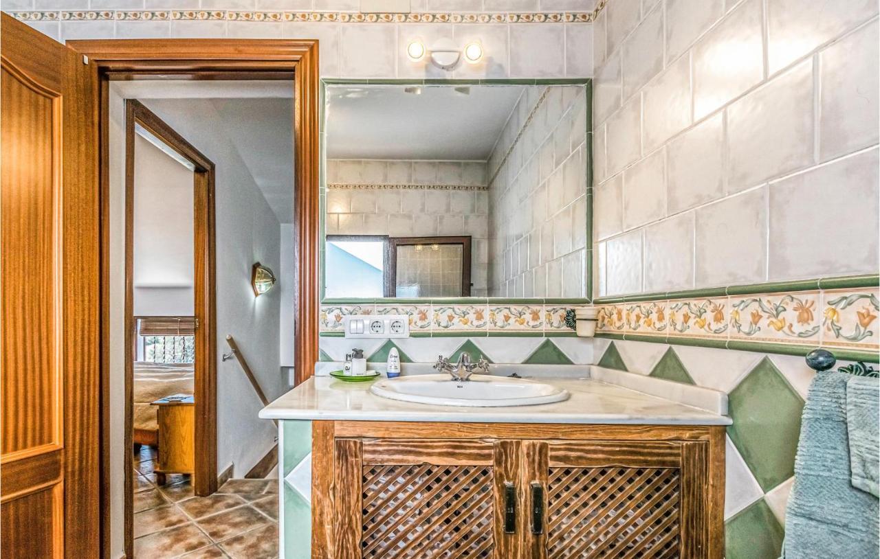 Pet Friendly Home In Hornachuelos With Kitchen Kültér fotó