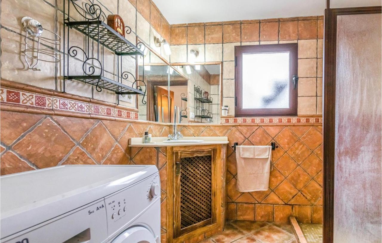 Pet Friendly Home In Hornachuelos With Kitchen Kültér fotó