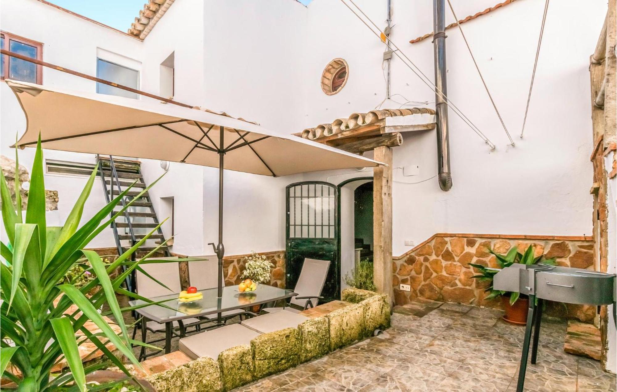 Pet Friendly Home In Hornachuelos With Kitchen Kültér fotó