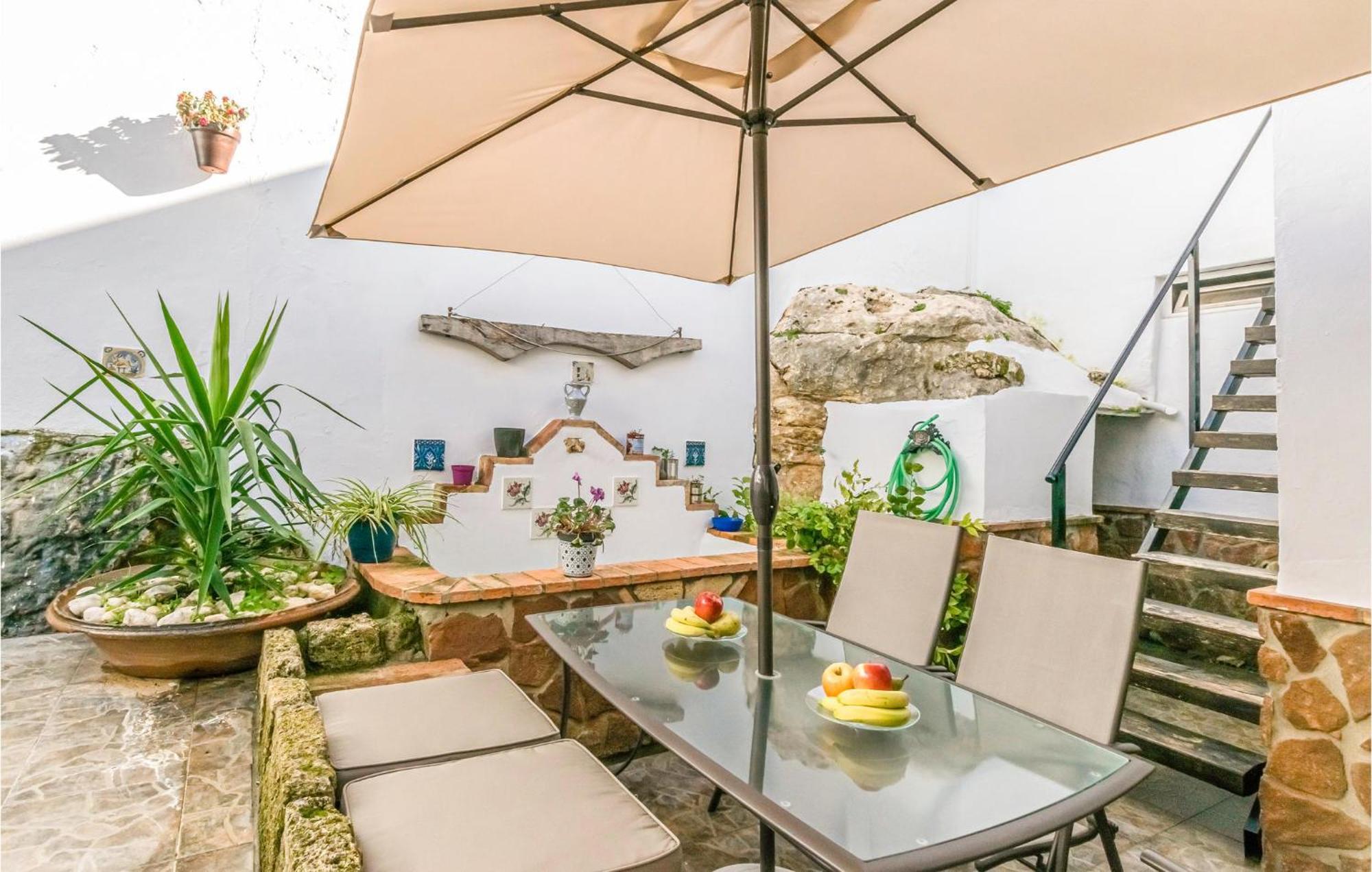 Pet Friendly Home In Hornachuelos With Kitchen Kültér fotó